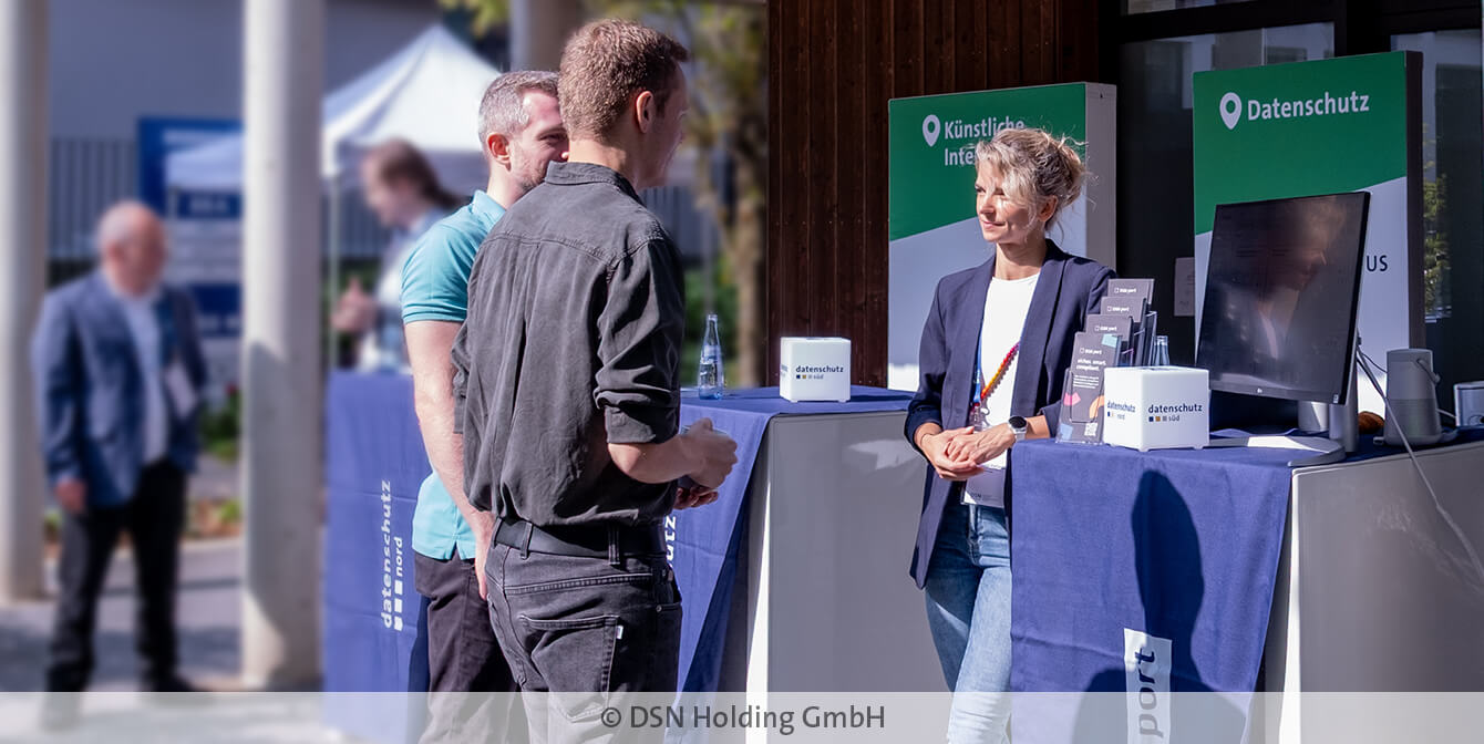 Der DSN port Stand mit Mitarbeitenden auf den CAMPUSTAGEN 2025.